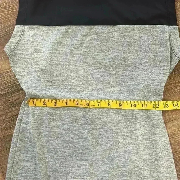 Lole Black/Gray Sporty Style Dress with front pocket and elastic waist. Stretchy - Picture 6 of 11